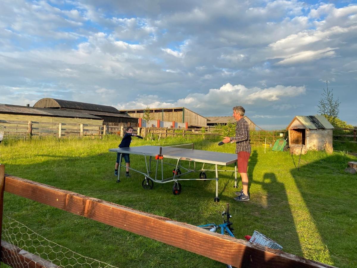Rew Farm Country & Equestrian Accommodation - Sunrise Lodge Melksham Exteriör bild